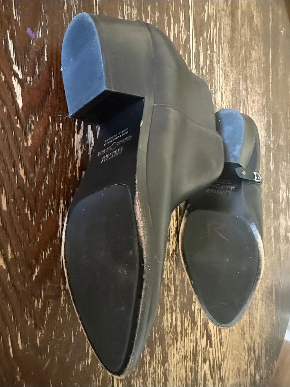 Classic Black Leather Ankle Booties with Side Zip
